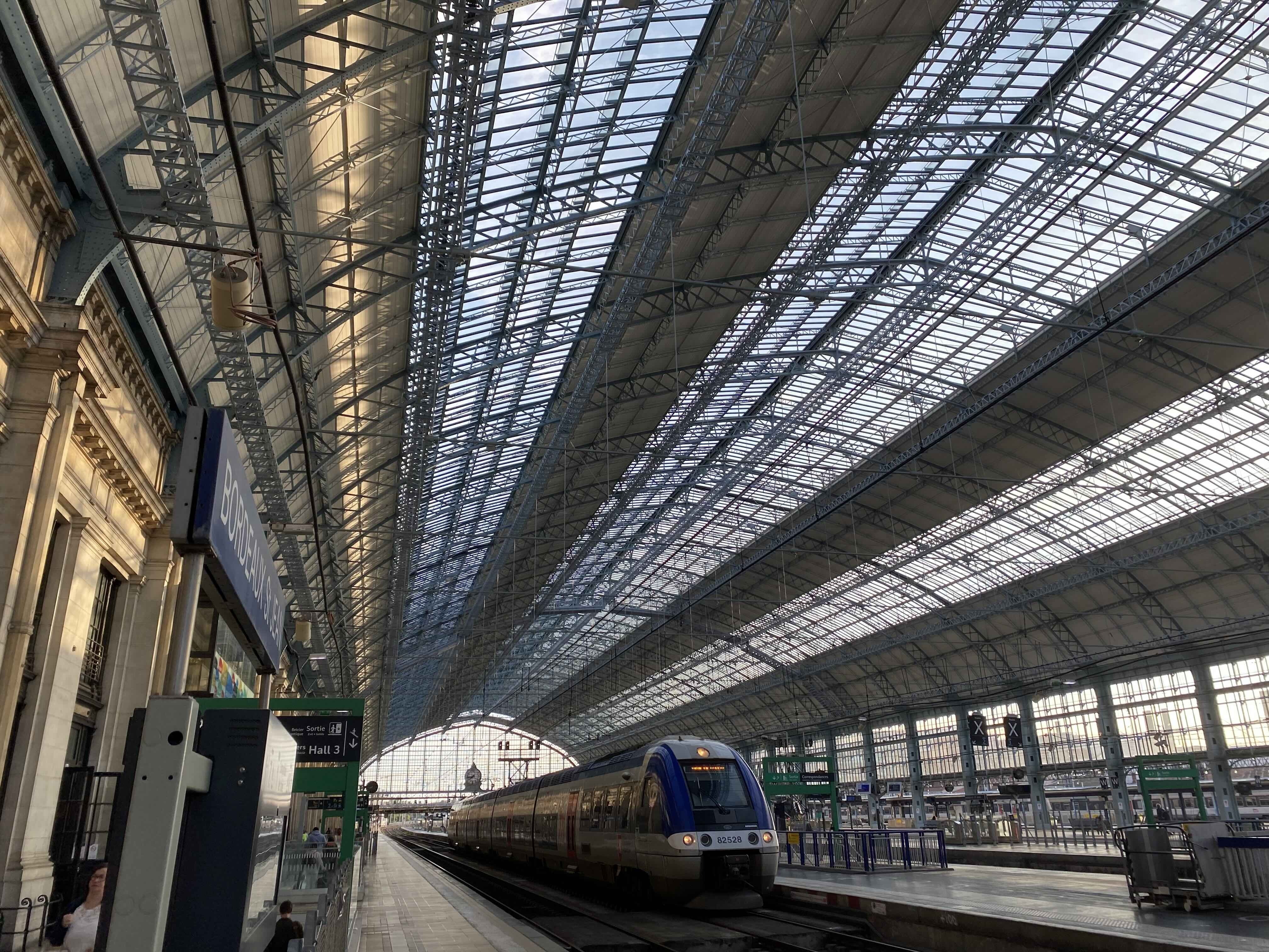 Vue de la verrière de la gare de Bordeaux Saint-Jean