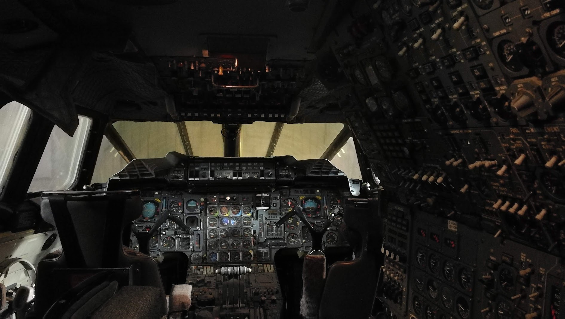 The ridiculous number of switches and dials in the Concorde cockpit