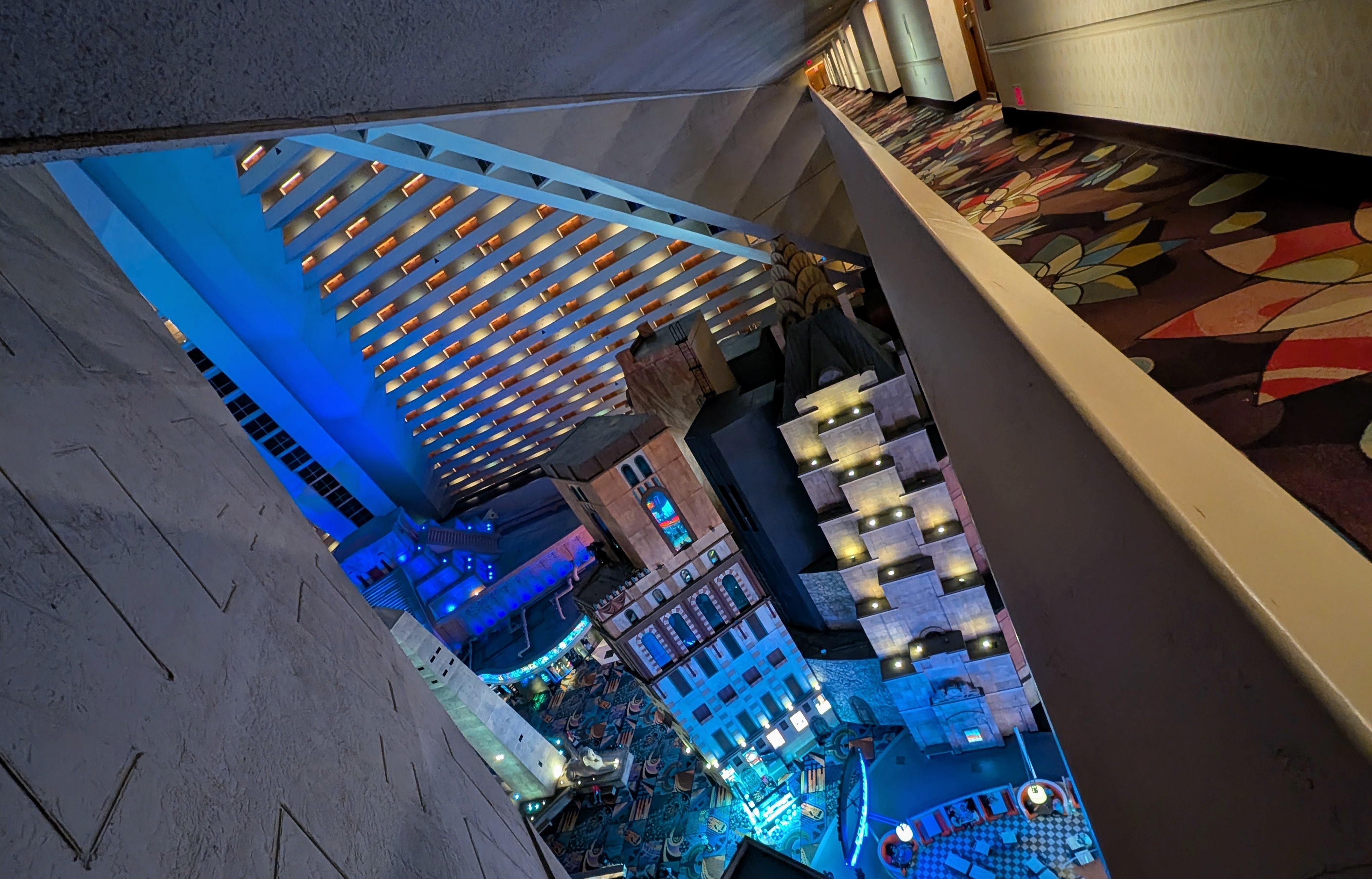 Trippy Luxor
